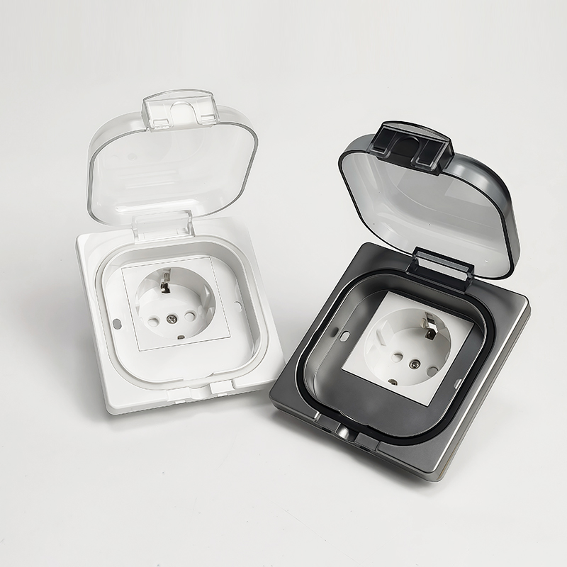 Wodoodporne gniazdo zewnętrzne – Outdoor Power Parts recenzja i cena